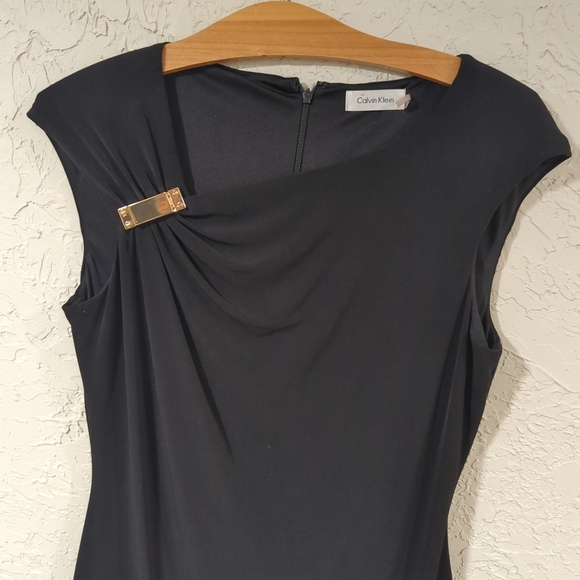 Calvin Klein Black Sheath Dress - Women's Size 6 Knee Length Gold Accent Classic - Picture 5 of 14